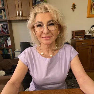 dr n. med. Anna Szarnecka-Sojda specjalista angiolog i internista